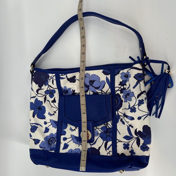 Isaac Mizrahi Floral Hobo Bag Shoulder Bag Blue White Canvas and Leather Tassel - Picture 7 of 9